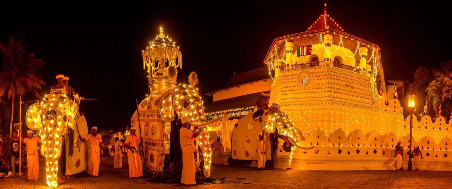 Kandy-and-The-Temple